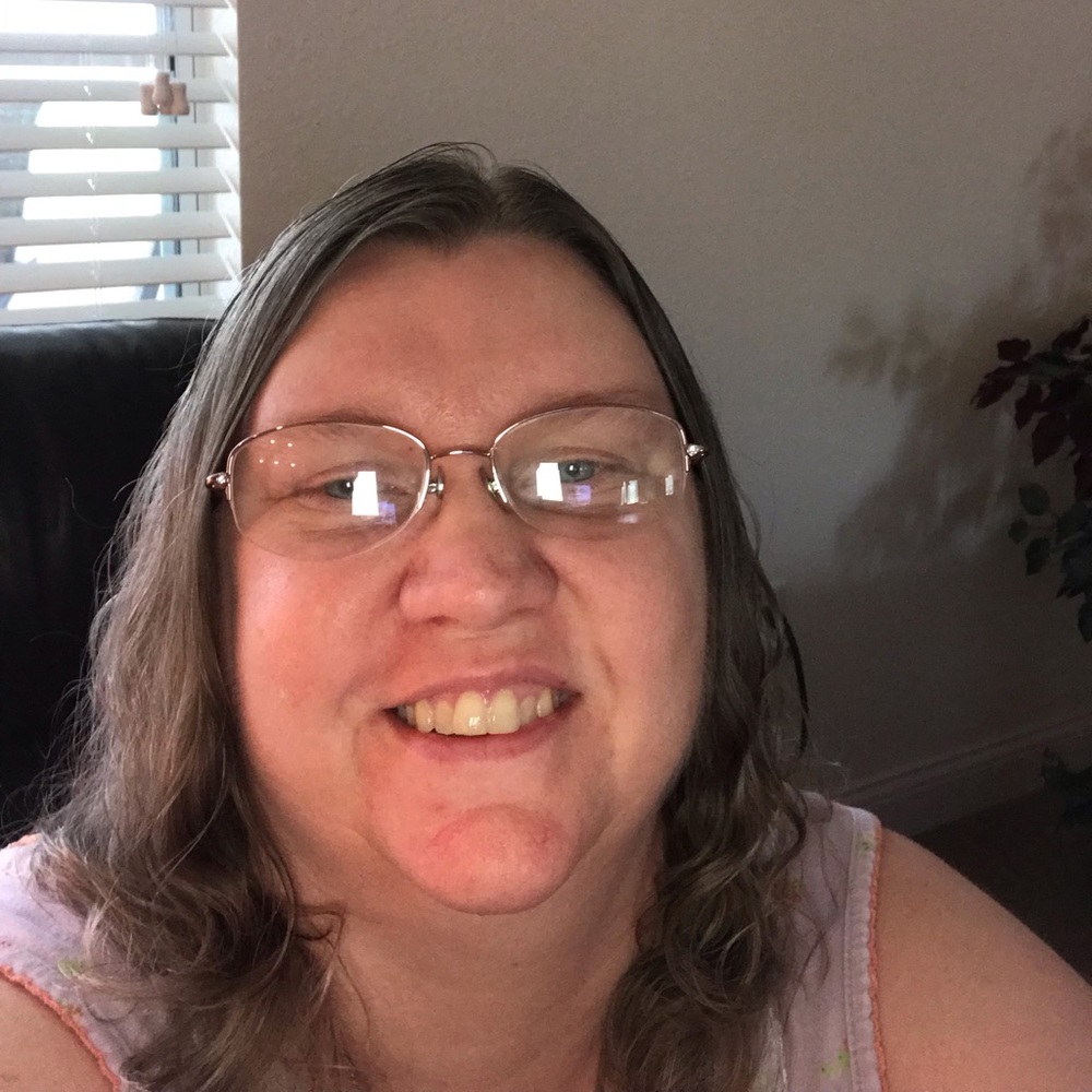 Meet your Posher, Debi
